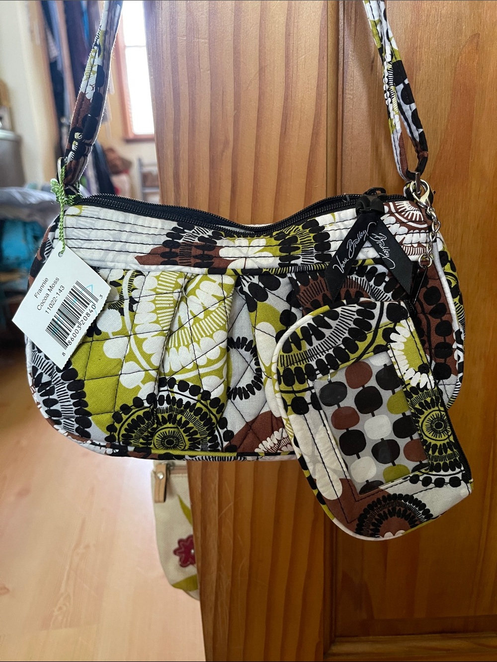 NEW! Retired Vera Bradley coca Moss; FRANNIE Crossbody Bag w/ coin purse